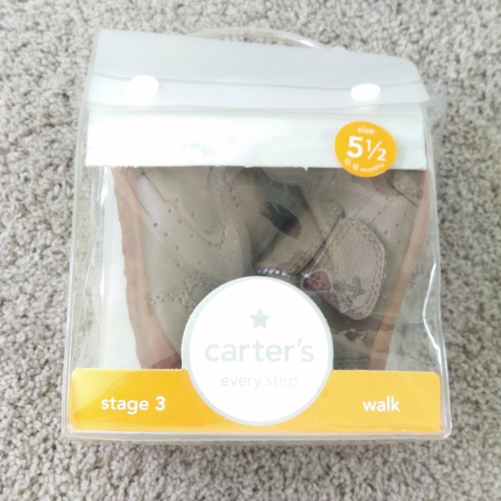 Carter's baby shoes stage 3 walk size 5.5